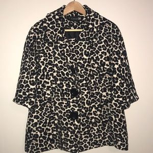 Forever 21 classy leopard coat w/ pockets sz. M